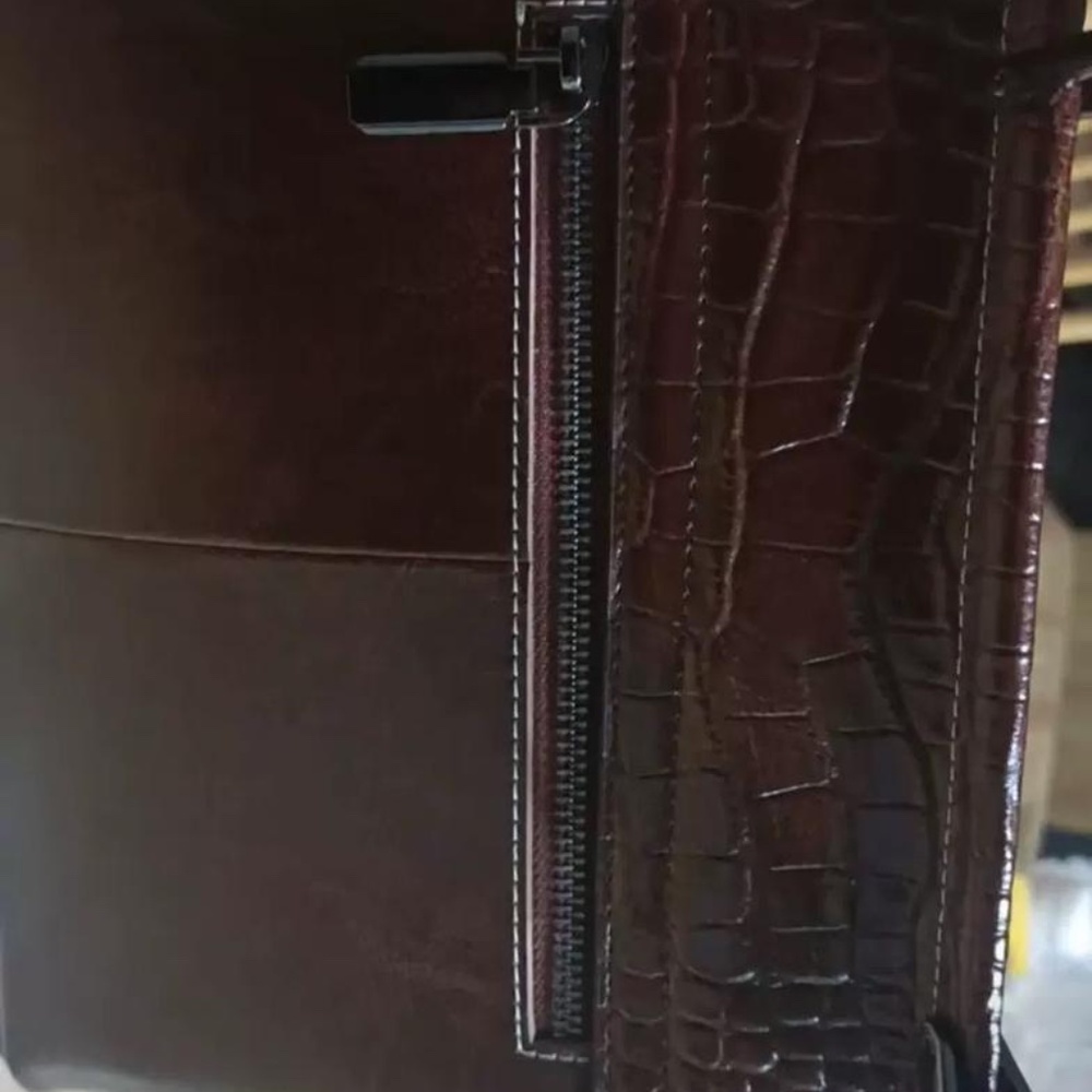 High Quality 100% Genuine Leather handbag - Picture 4 of 6